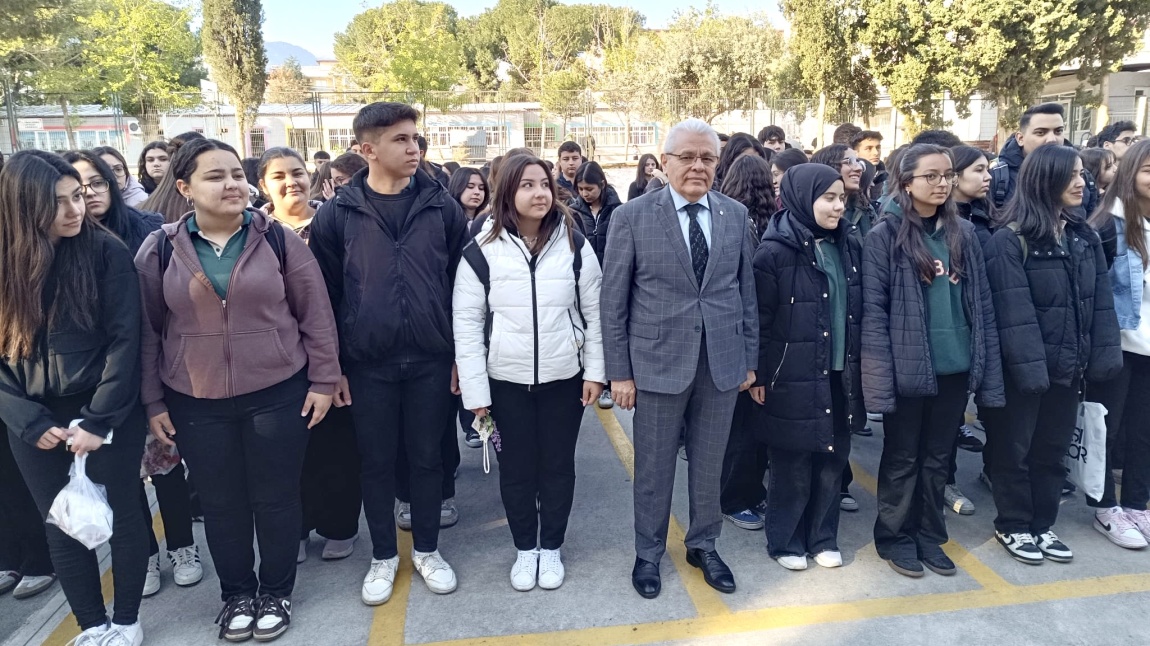 İlçe Milli Eğitim Müdürü okulumuzu ziyaret etti